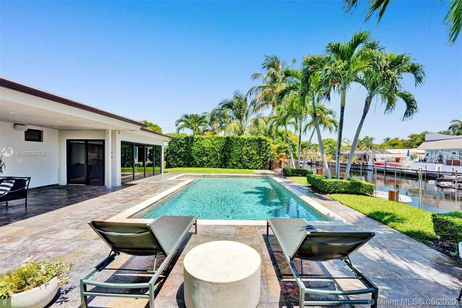 Small Image of 12907 BANYAN RD, North Miami Number 23