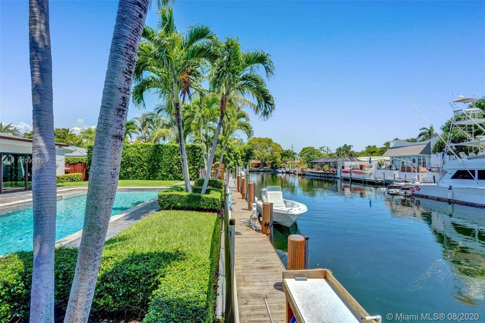 Small Image of 12907 BANYAN RD, North Miami Number 24