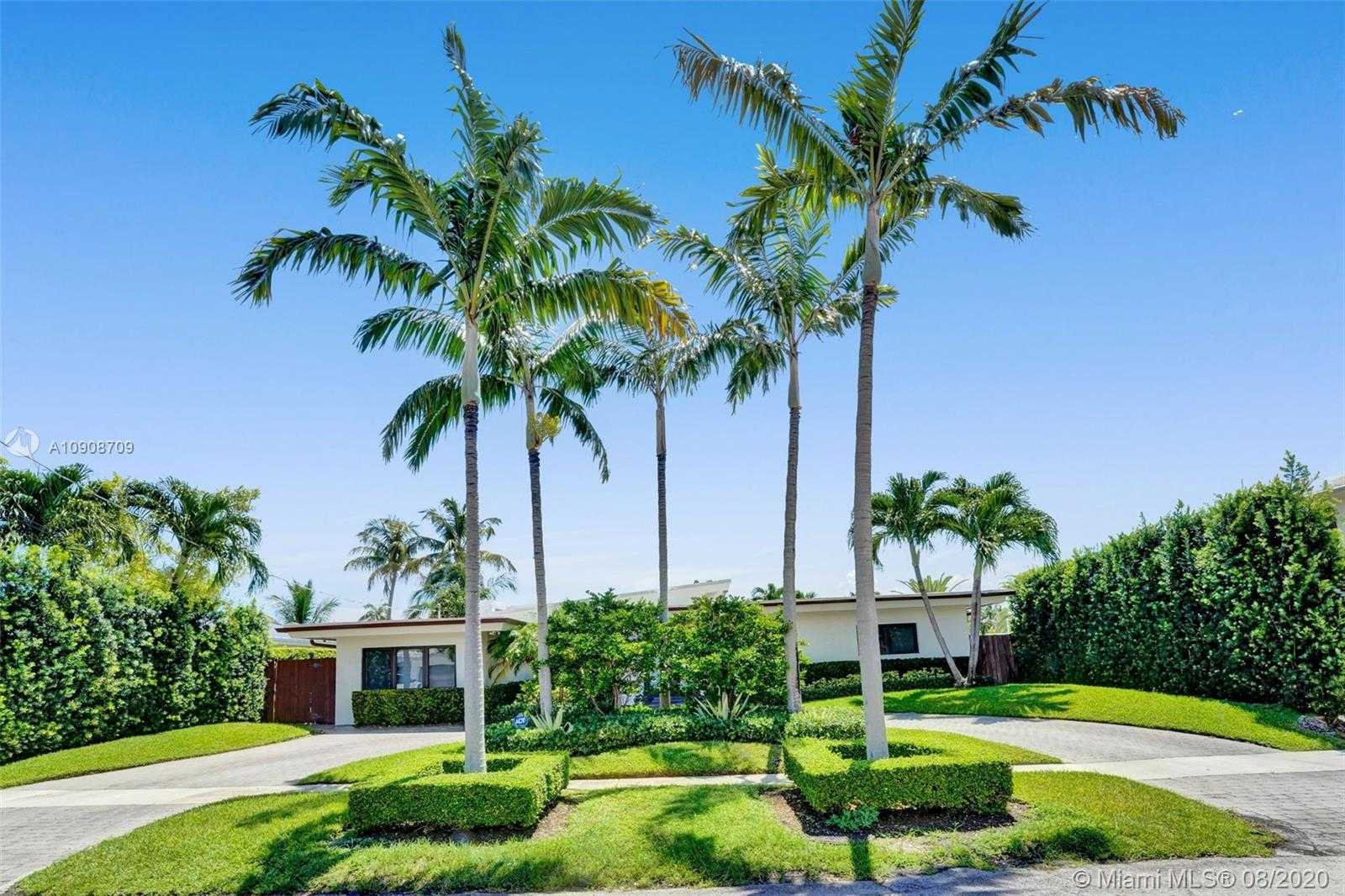 Small Image of 12907 BANYAN RD, North Miami Number 32