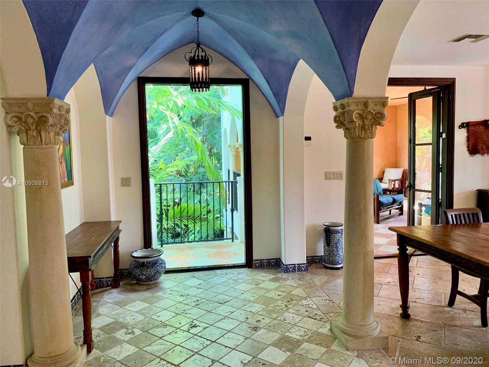 Small Image of 385 RIDGEWOOD RD, Key Biscayne Number 10