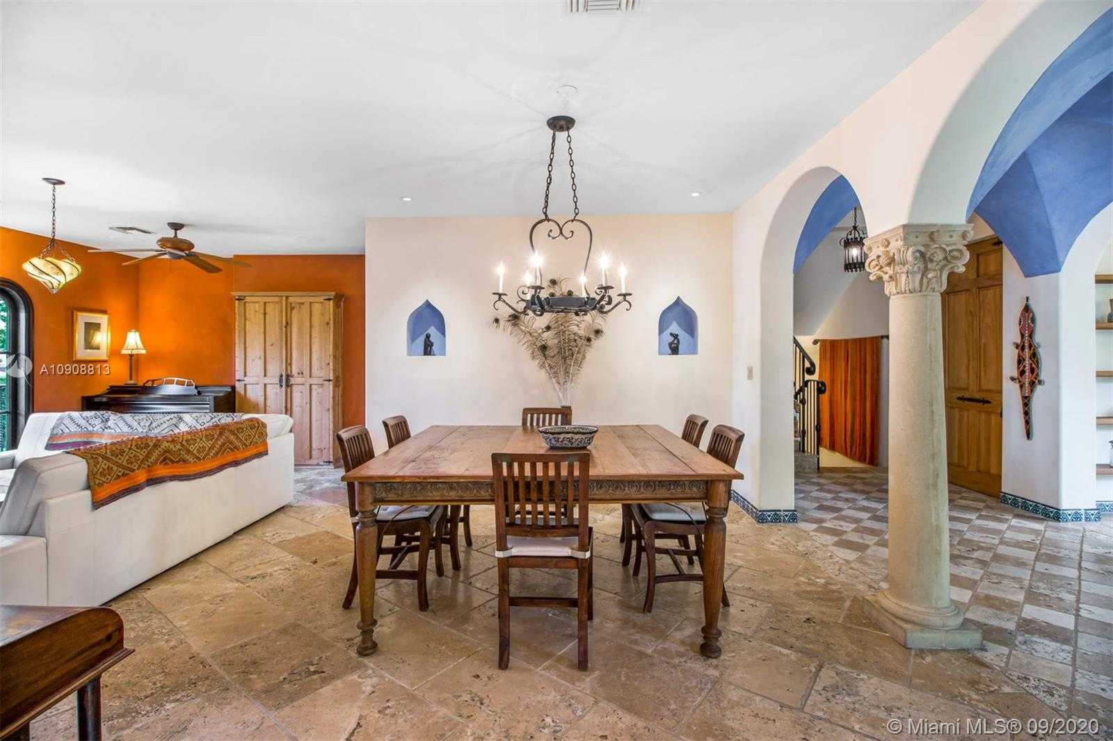 Small Image of 385 RIDGEWOOD RD, Key Biscayne Number 11