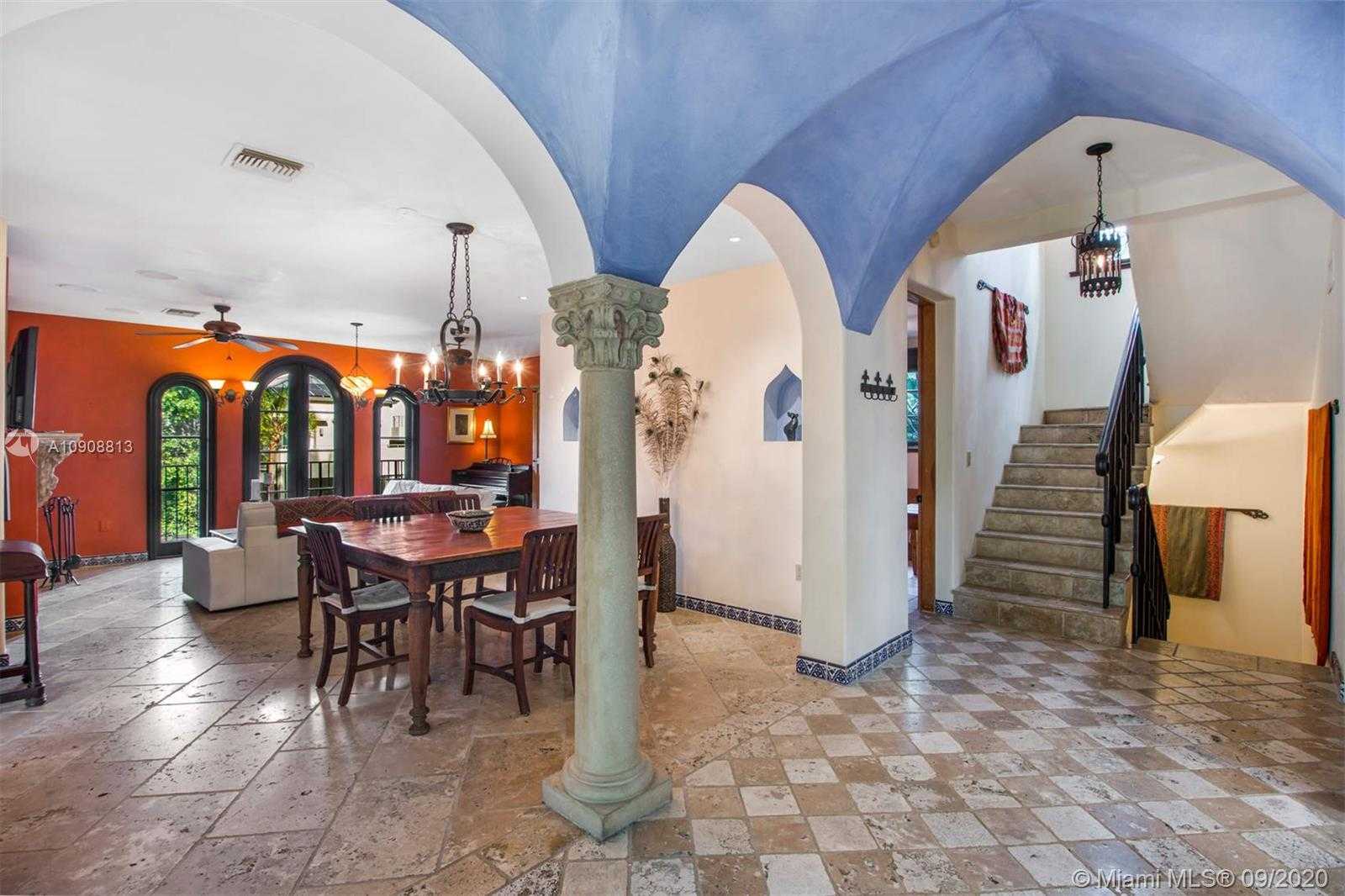 Small Image of 385 RIDGEWOOD RD, Key Biscayne Number 13