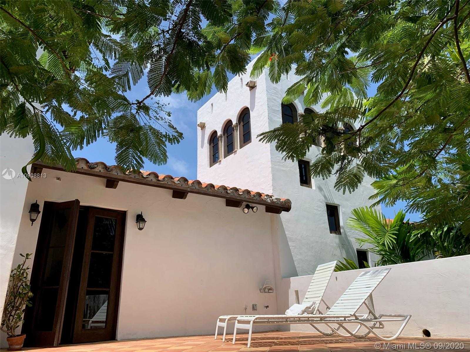 Small Image of 385 RIDGEWOOD RD, Key Biscayne Number 29
