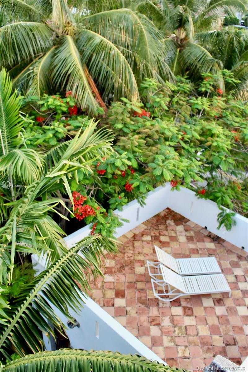 Small Image of 385 RIDGEWOOD RD, Key Biscayne Number 4