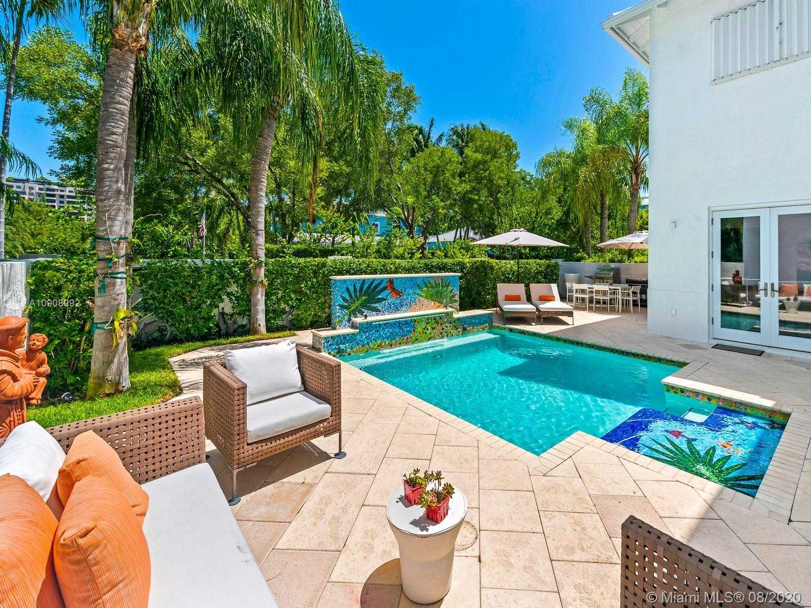 Small Image of 16 TURTLE WALK, Key Biscayne Number 19