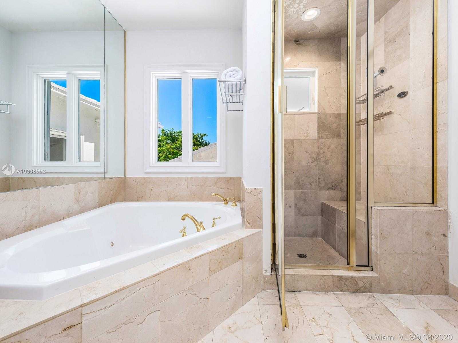 Small Image of 16 TURTLE WALK, Key Biscayne Number 26