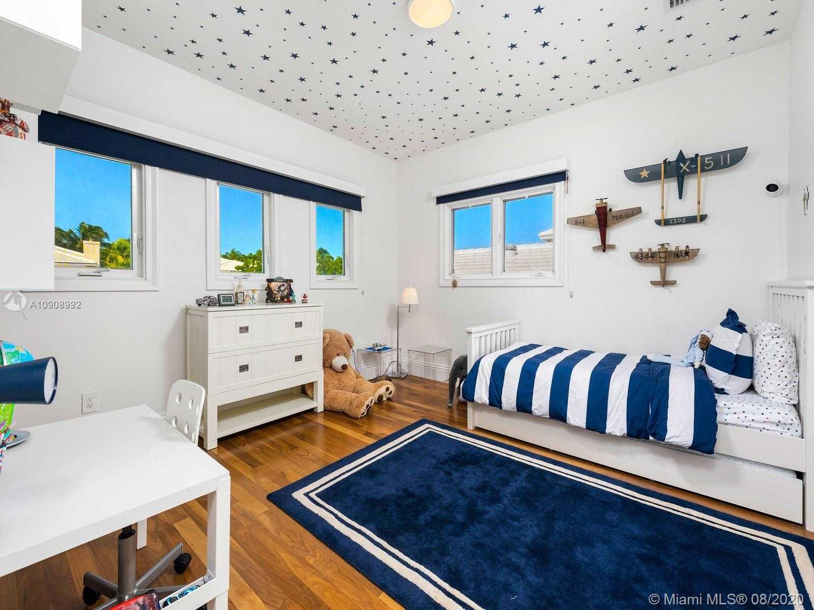 Small Image of 16 TURTLE WALK, Key Biscayne Number 28