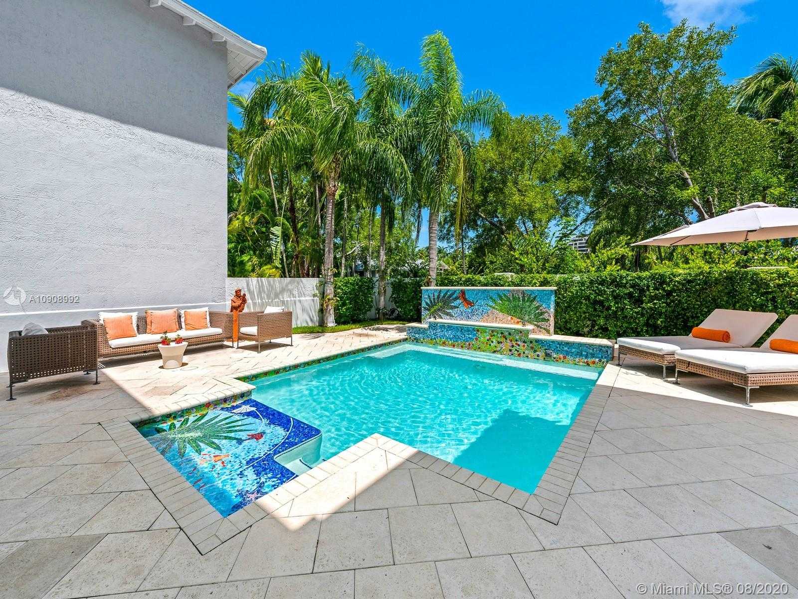 Small Image of 16 TURTLE WALK, Key Biscayne Number 38