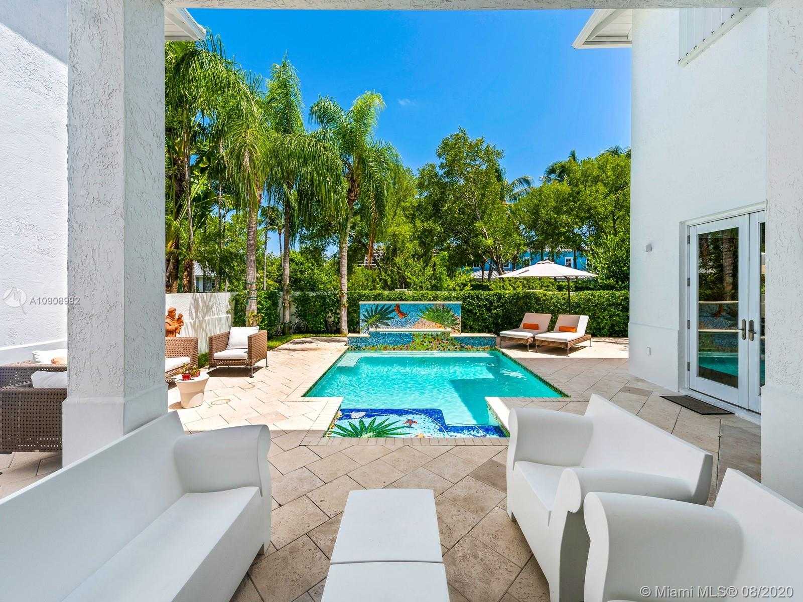 Small Image of 16 TURTLE WALK, Key Biscayne Number 8