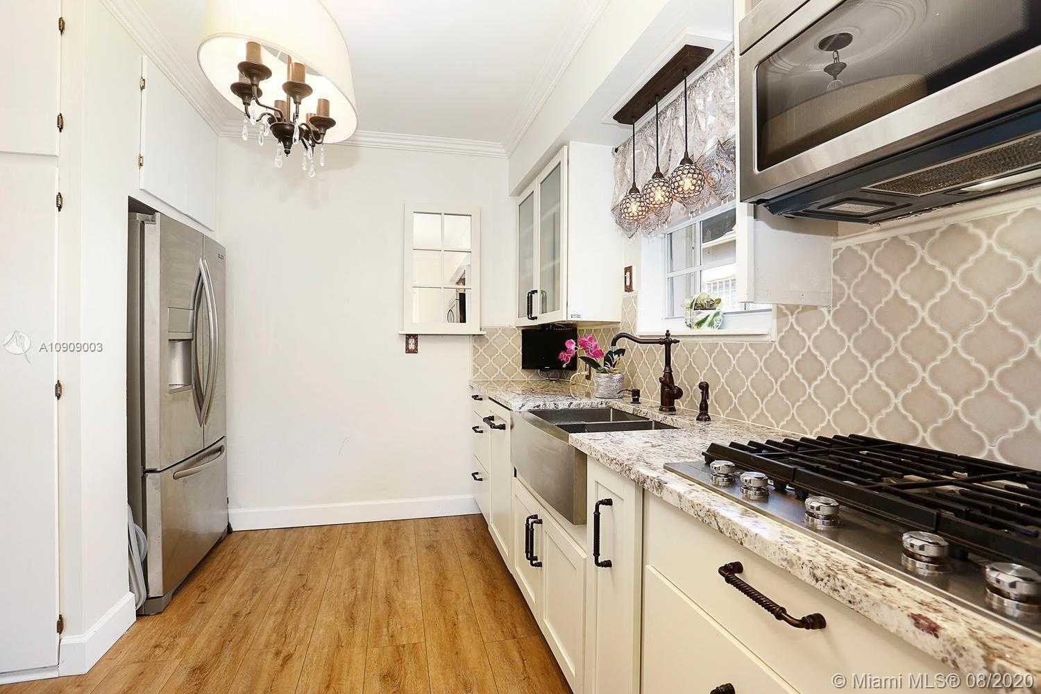 Small Image of 1743 SOUTH WEST 24TH TER, Miami Number 11