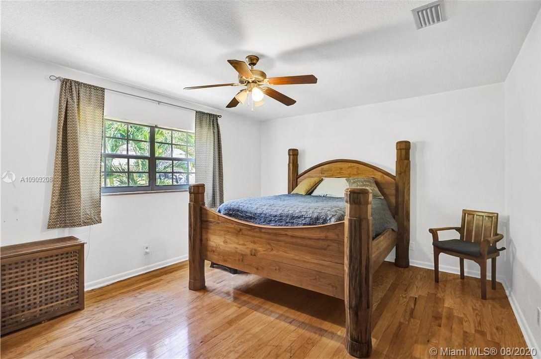 Small Image of 2509 NORTH EAST 35TH DR, Fort Lauderdale Number 13