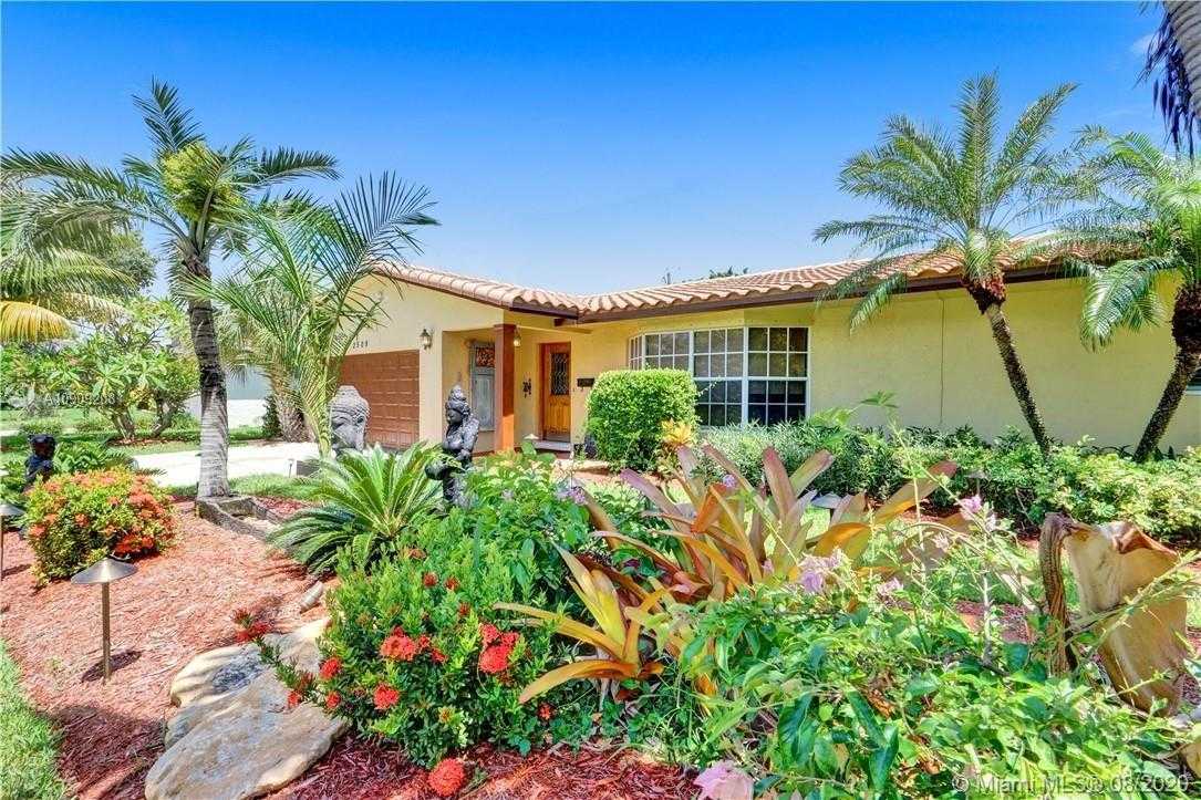 Small Image of 2509 NORTH EAST 35TH DR, Fort Lauderdale Number 2