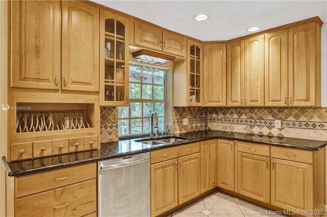 Small Image of 2509 NORTH EAST 35TH DR, Fort Lauderdale Number 5
