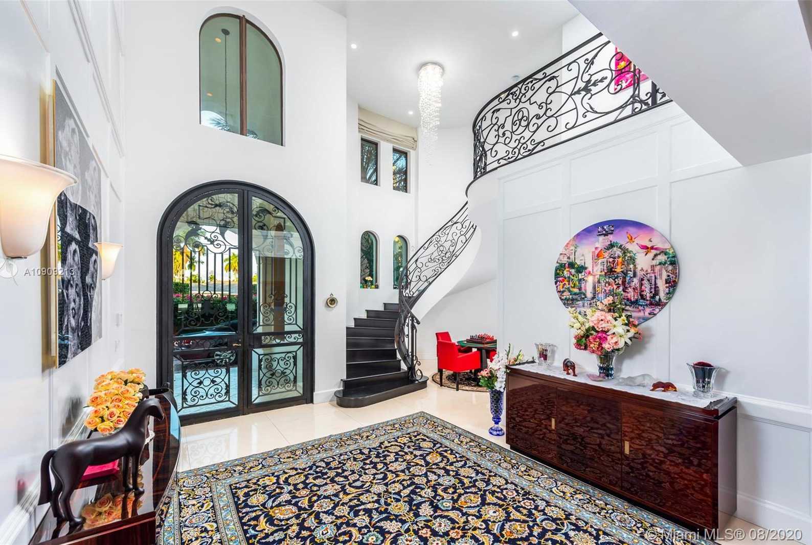Small Image of 9440 WEST BROADVIEW DR, Bay Harbor Islands Number 15