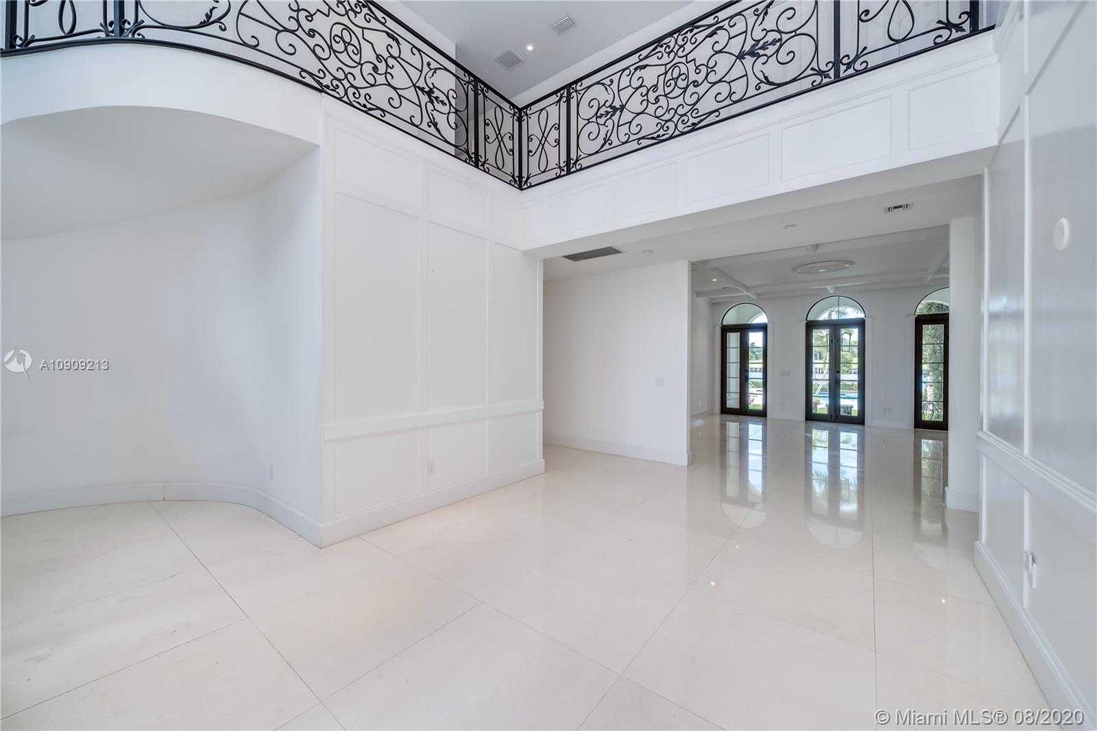 Small Image of 9440 WEST BROADVIEW DR, Bay Harbor Islands Number 18