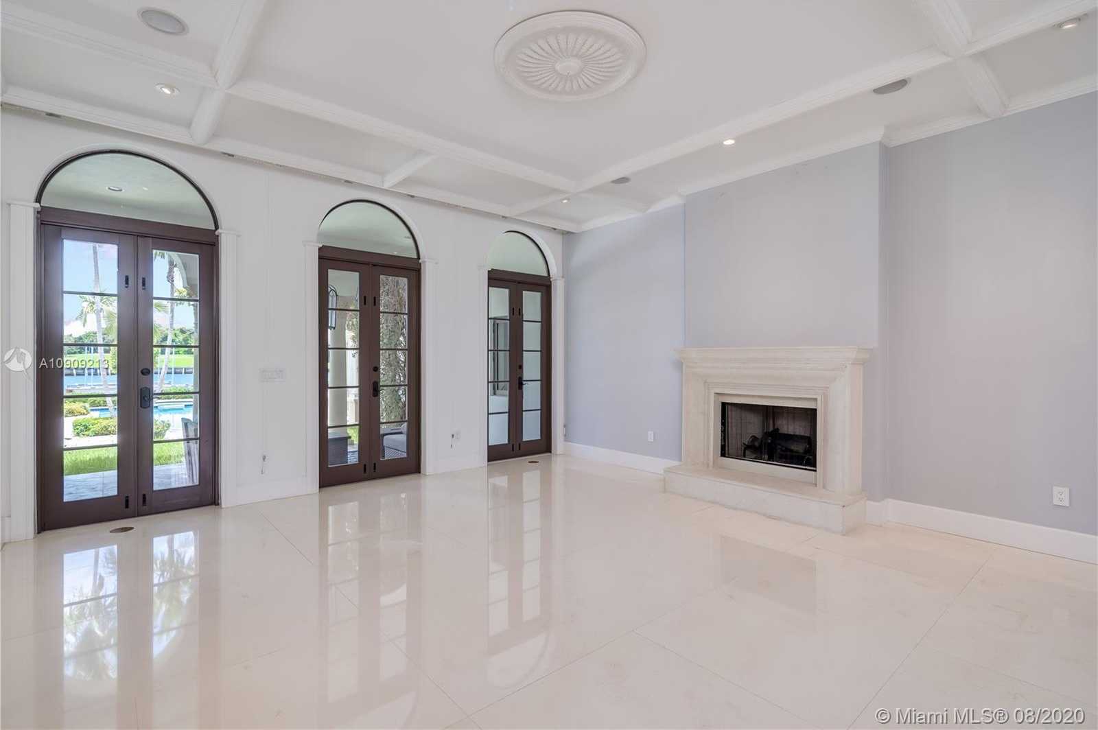 Small Image of 9440 WEST BROADVIEW DR, Bay Harbor Islands Number 23