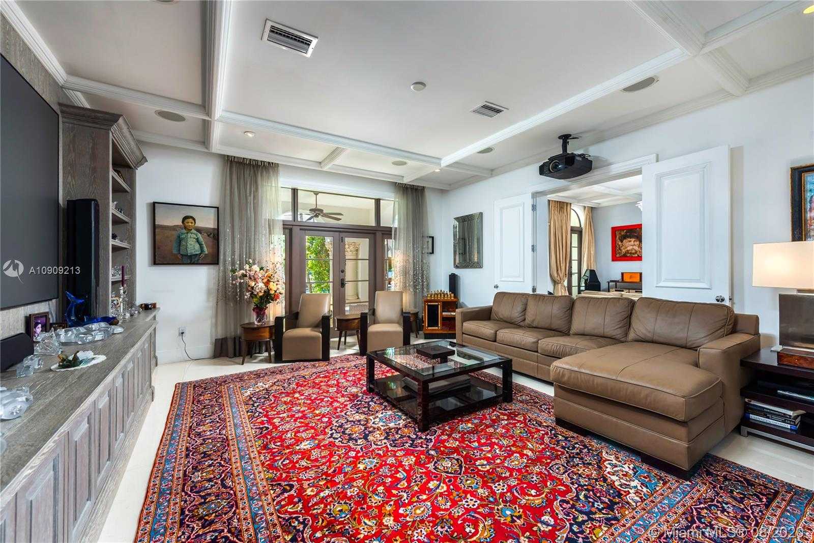 Small Image of 9440 WEST BROADVIEW DR, Bay Harbor Islands Number 24