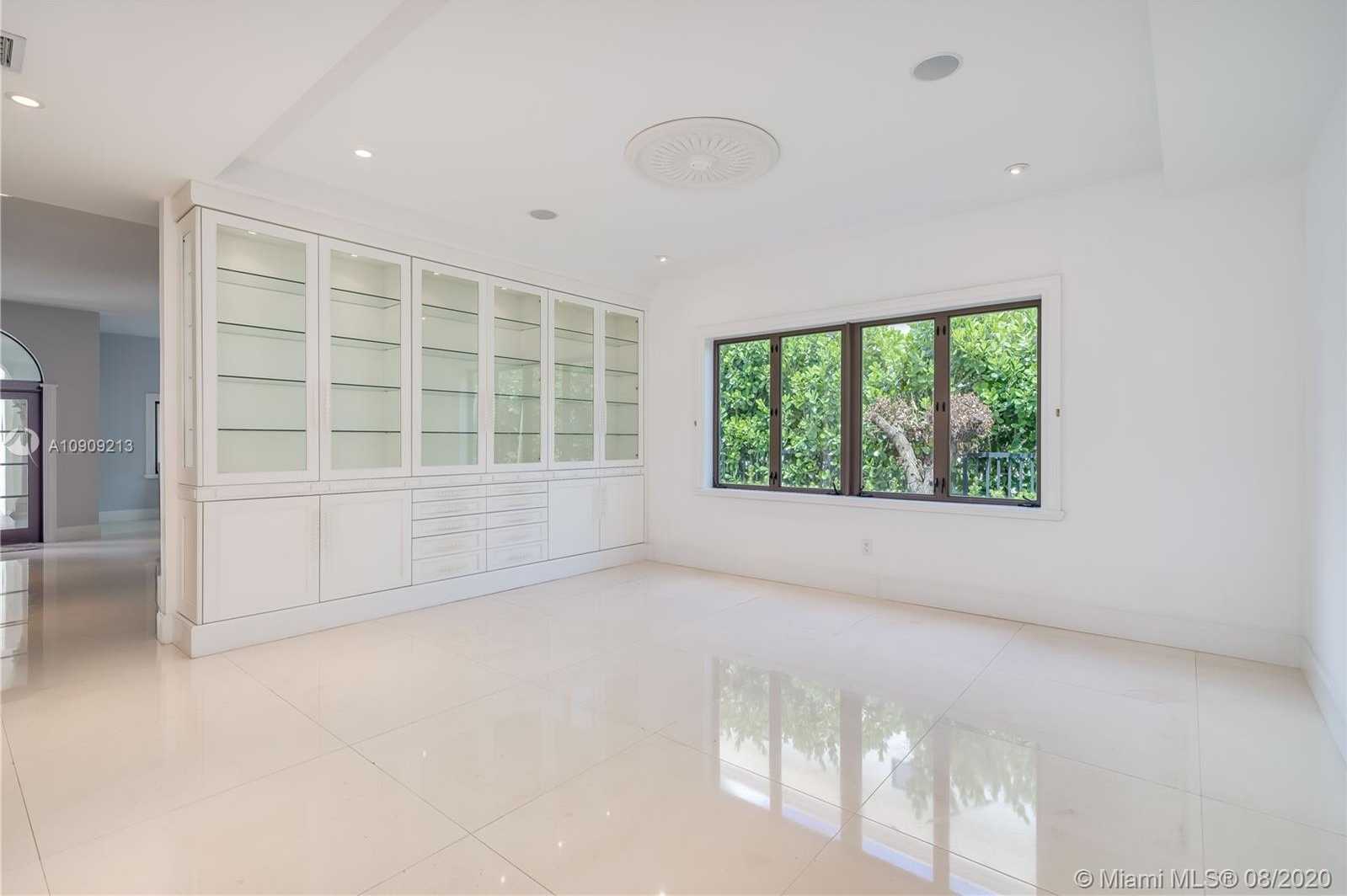 Small Image of 9440 WEST BROADVIEW DR, Bay Harbor Islands Number 30