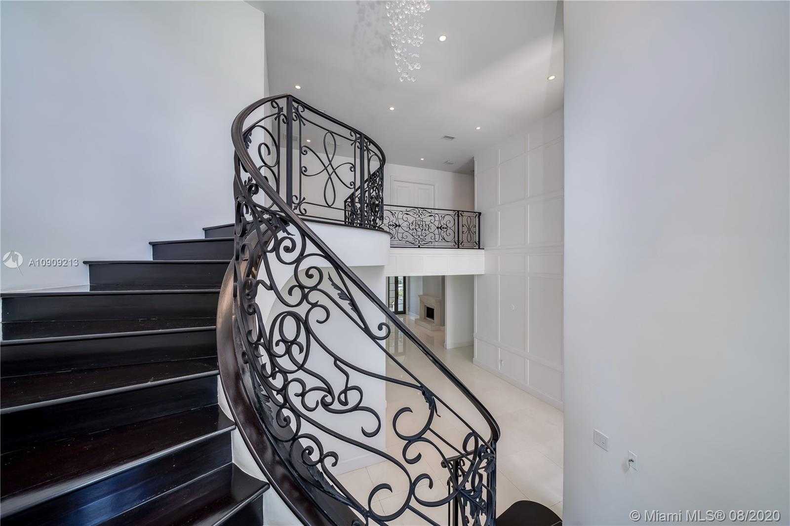Small Image of 9440 WEST BROADVIEW DR, Bay Harbor Islands Number 45