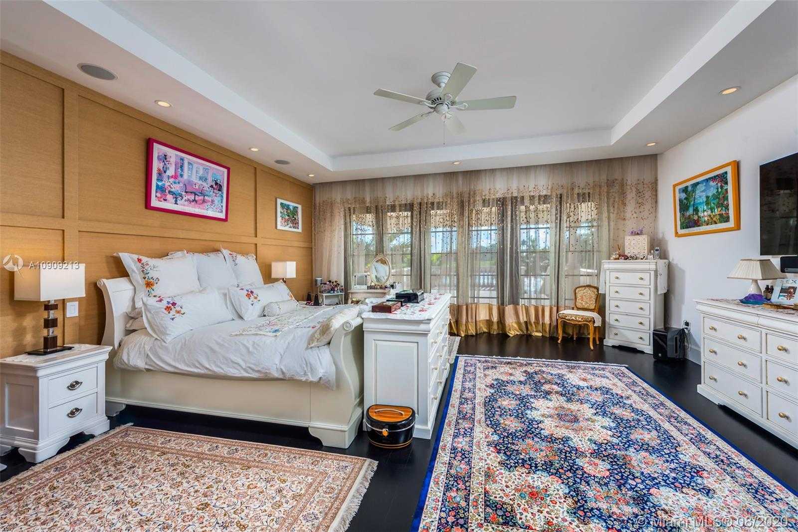 Small Image of 9440 WEST BROADVIEW DR, Bay Harbor Islands Number 52