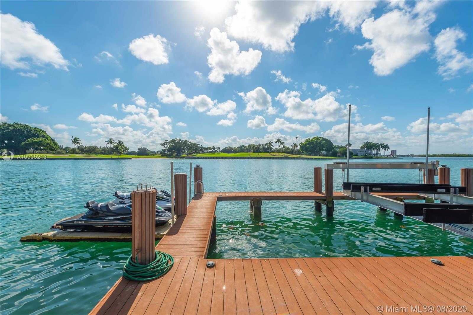 Small Image of 9440 WEST BROADVIEW DR, Bay Harbor Islands Number 6