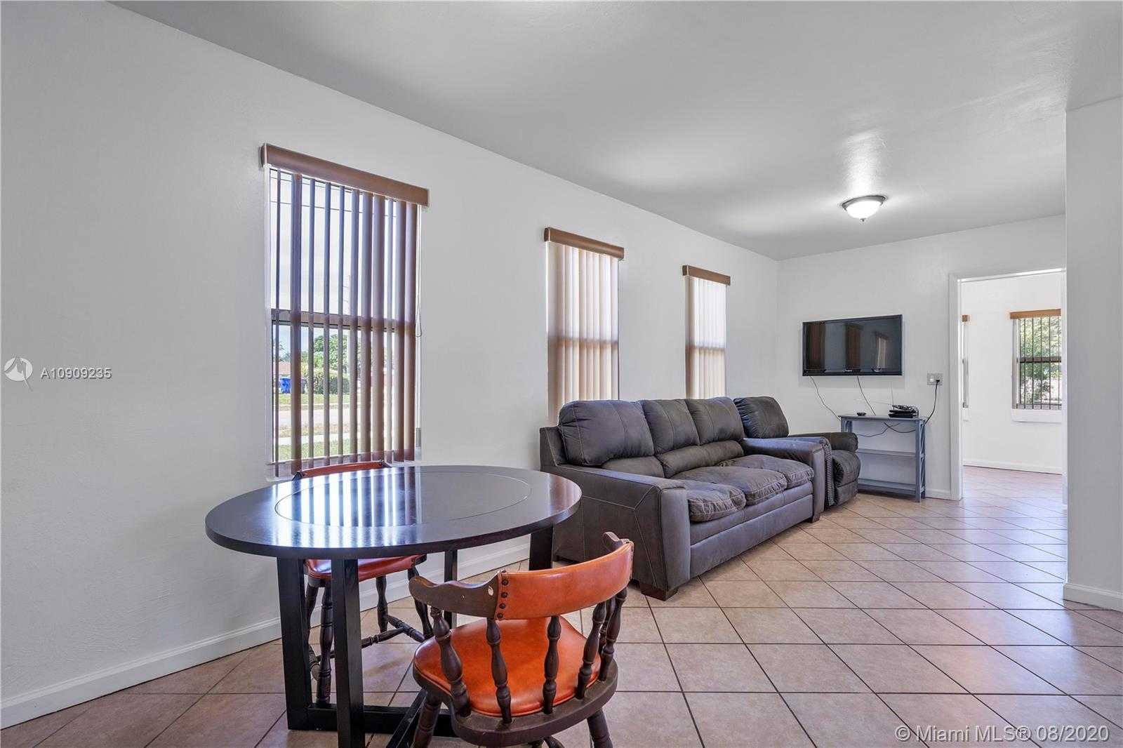 Small Image of 114 NORTH 56TH AVE, Hollywood Number 10