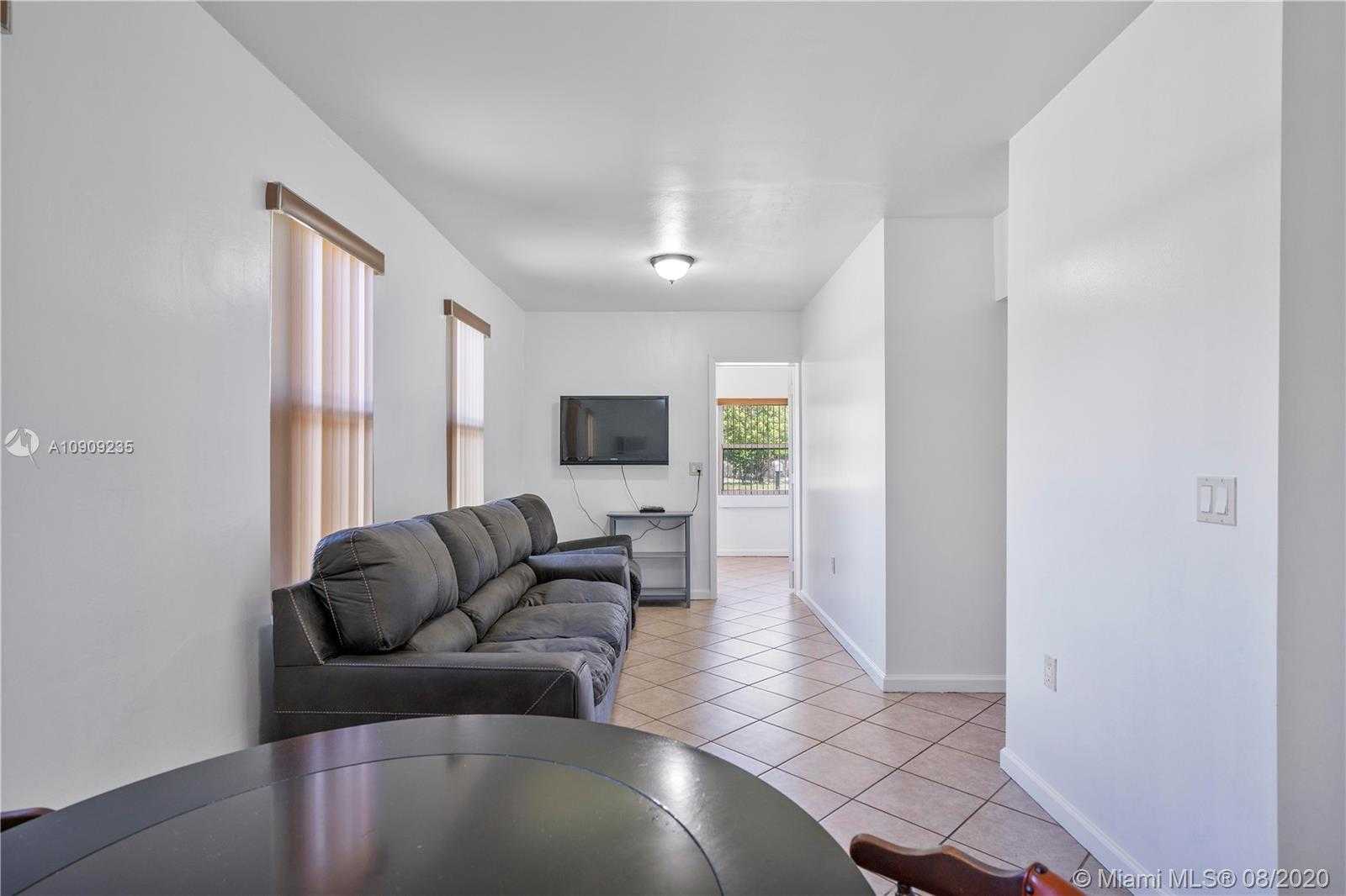 Small Image of 114 NORTH 56TH AVE, Hollywood Number 11
