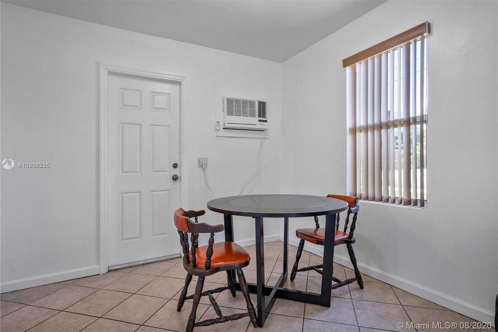 Small Image of 114 NORTH 56TH AVE, Hollywood Number 12
