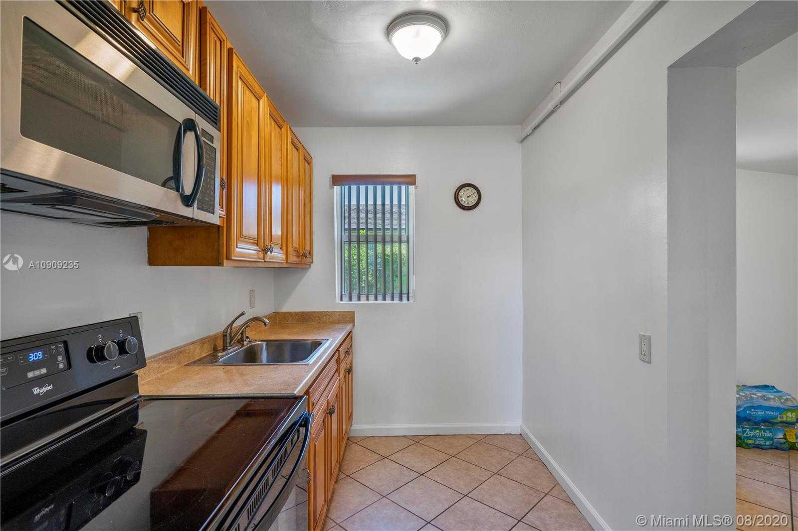 Small Image of 114 NORTH 56TH AVE, Hollywood Number 13