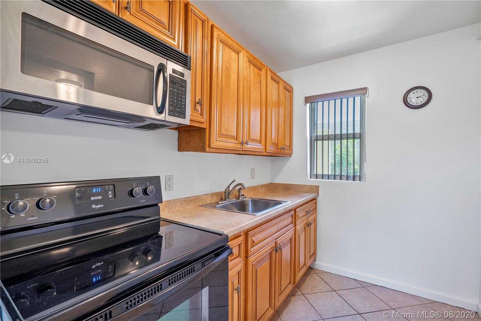 Small Image of 114 NORTH 56TH AVE, Hollywood Number 16