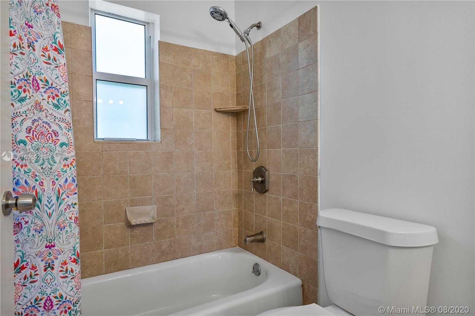 Small Image of 114 NORTH 56TH AVE, Hollywood Number 20