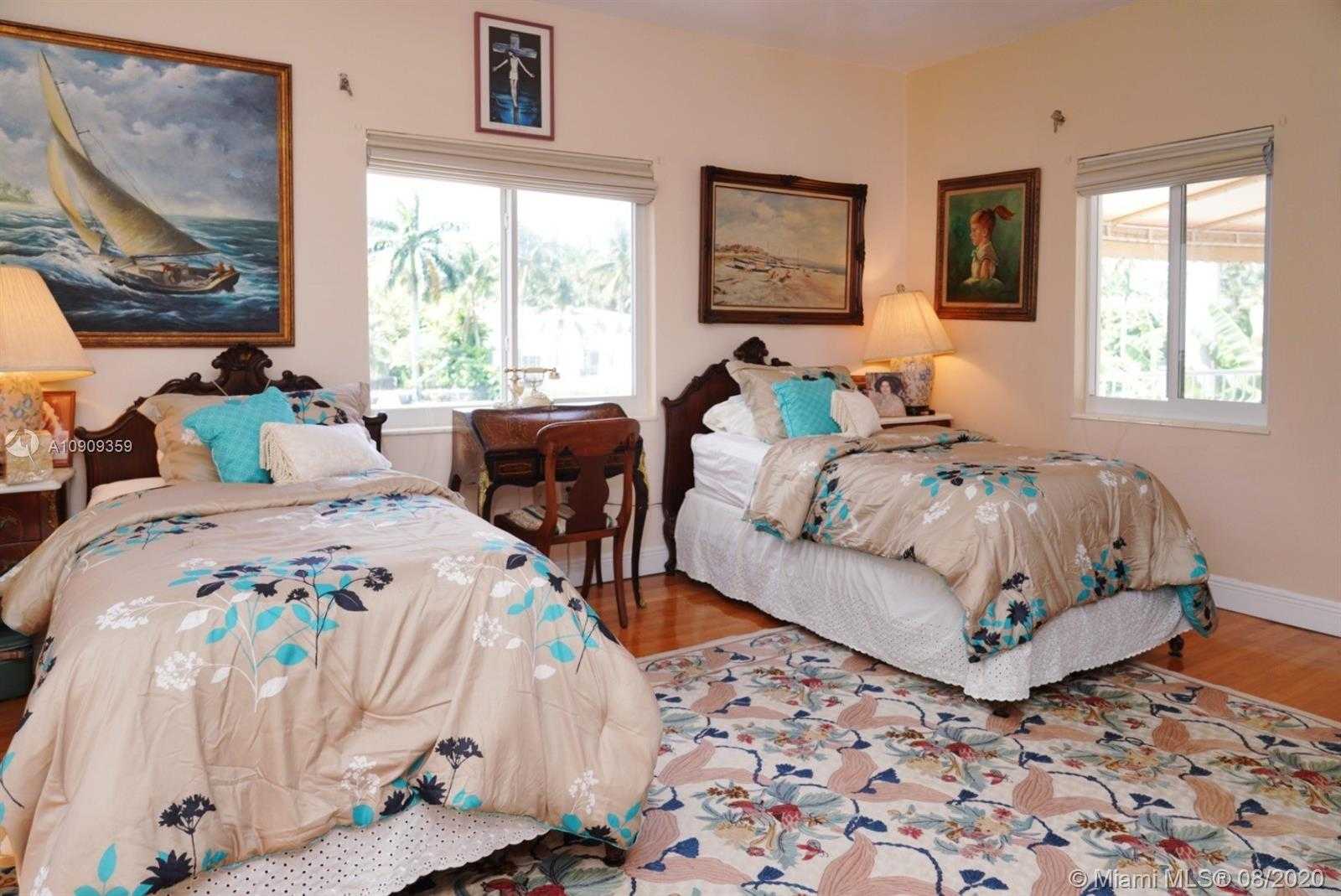 Small Image of 1775 WEST 24TH ST, Miami Beach Number 24
