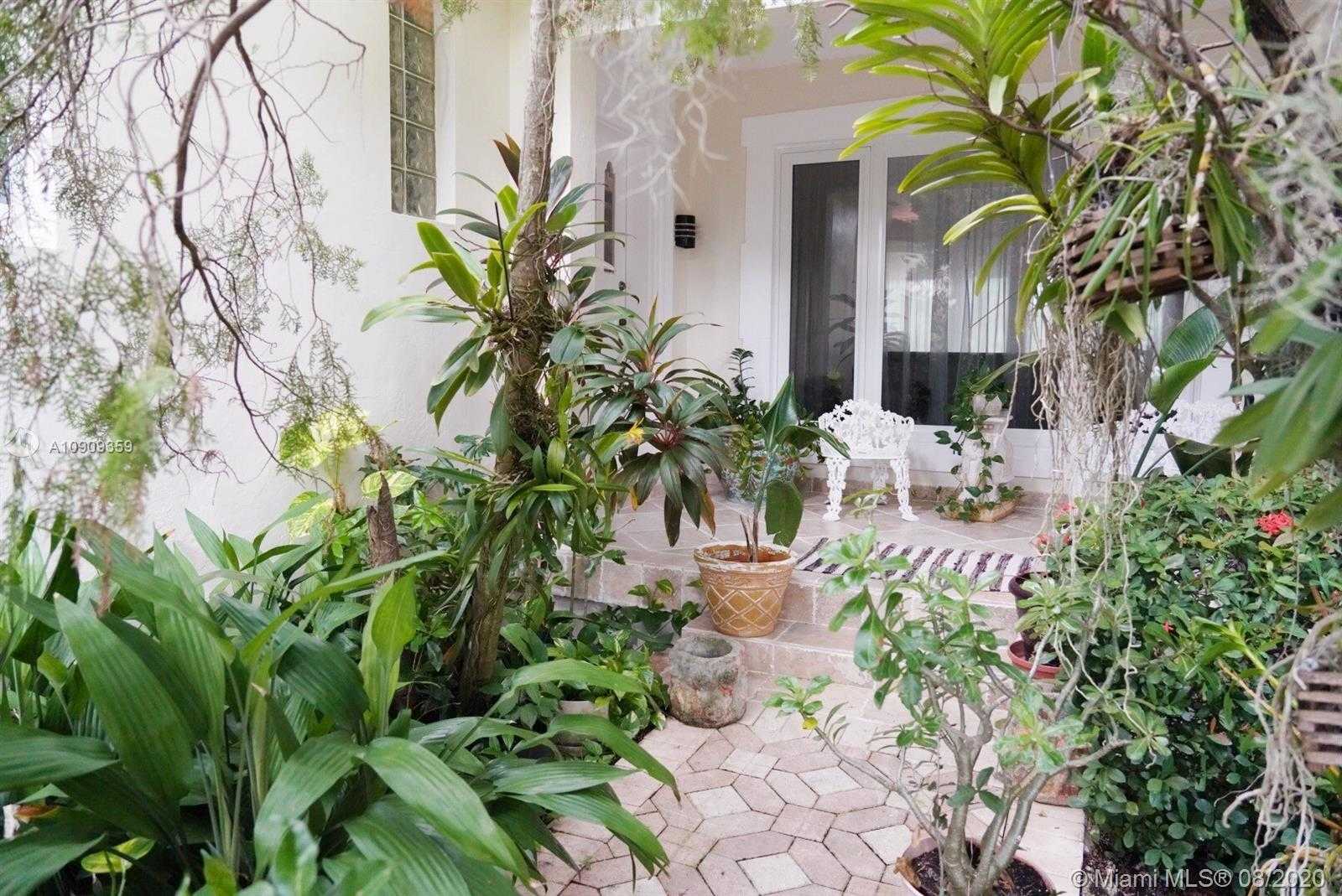 Small Image of 1775 WEST 24TH ST, Miami Beach Number 4
