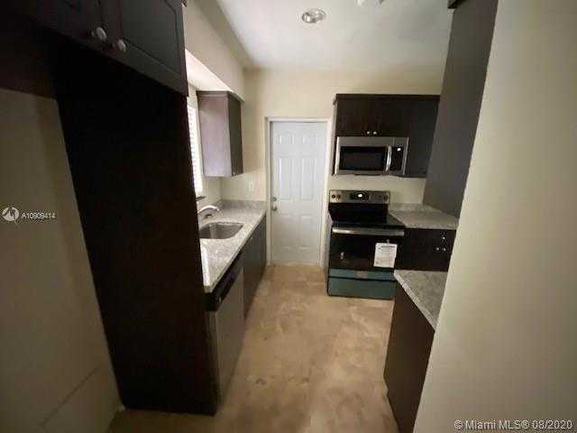 Small Image of 142 NORTH WEST 103RD ST, Miami Shores Number 14