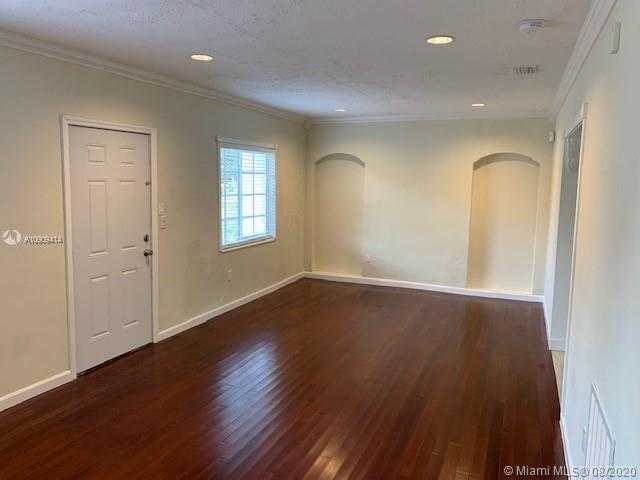 Small Image of 142 NORTH WEST 103RD ST, Miami Shores Number 6