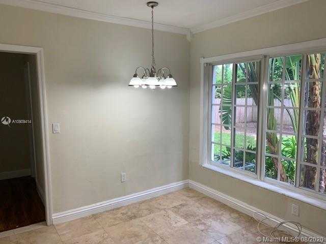 Small Image of 142 NORTH WEST 103RD ST, Miami Shores Number 9