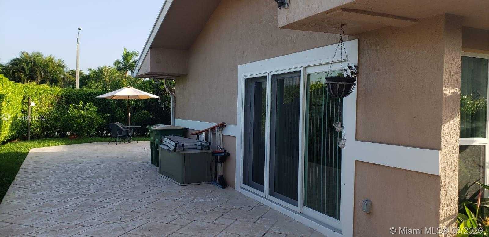 Small Image of 6205 WHITE OAK LN, Tamarac Number 18