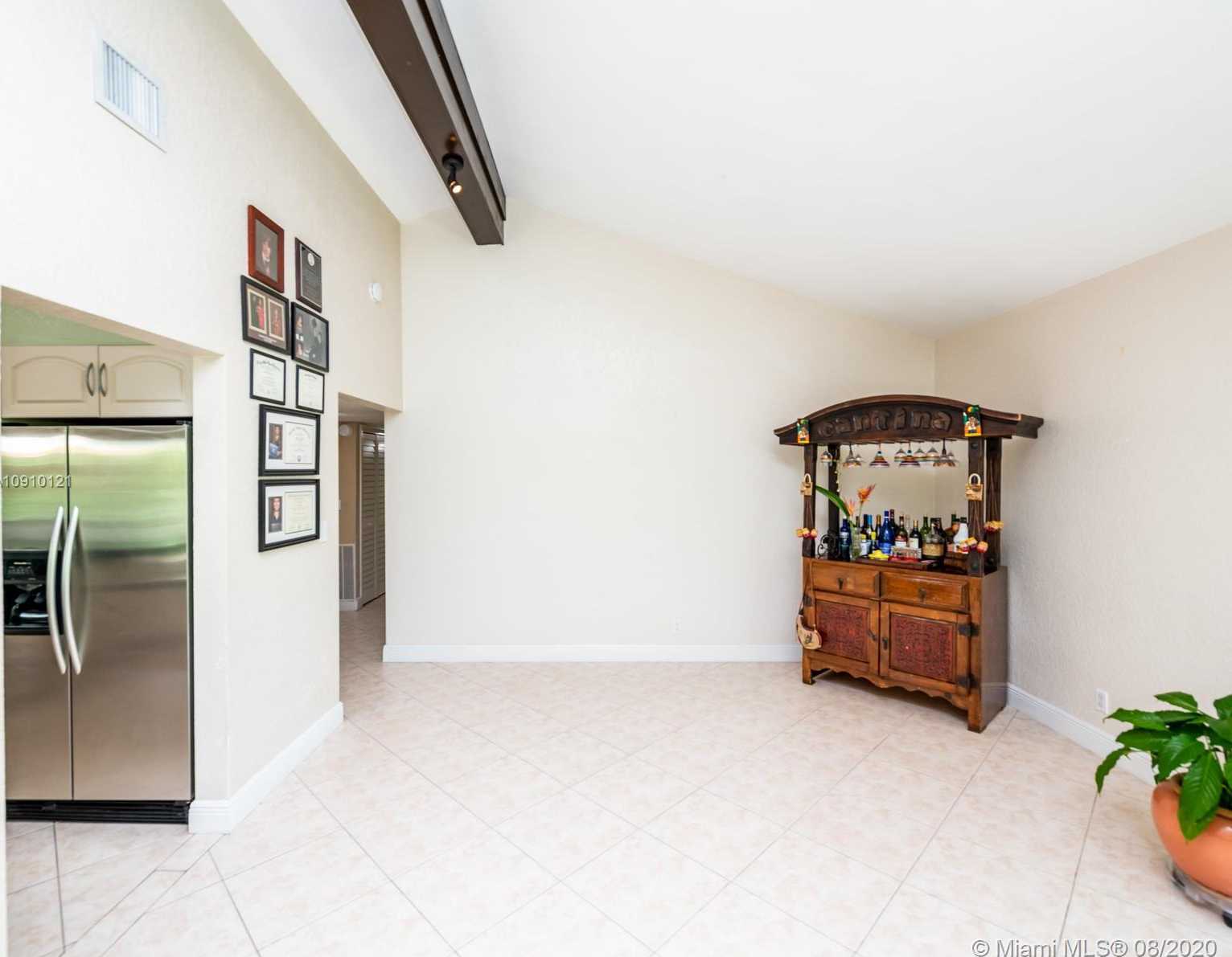 Small Image of 6205 WHITE OAK LN, Tamarac Number 30