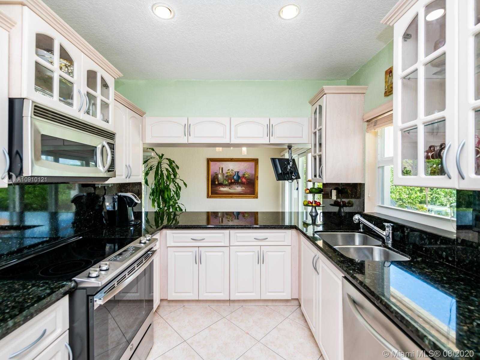 Small Image of 6205 WHITE OAK LN, Tamarac Number 33