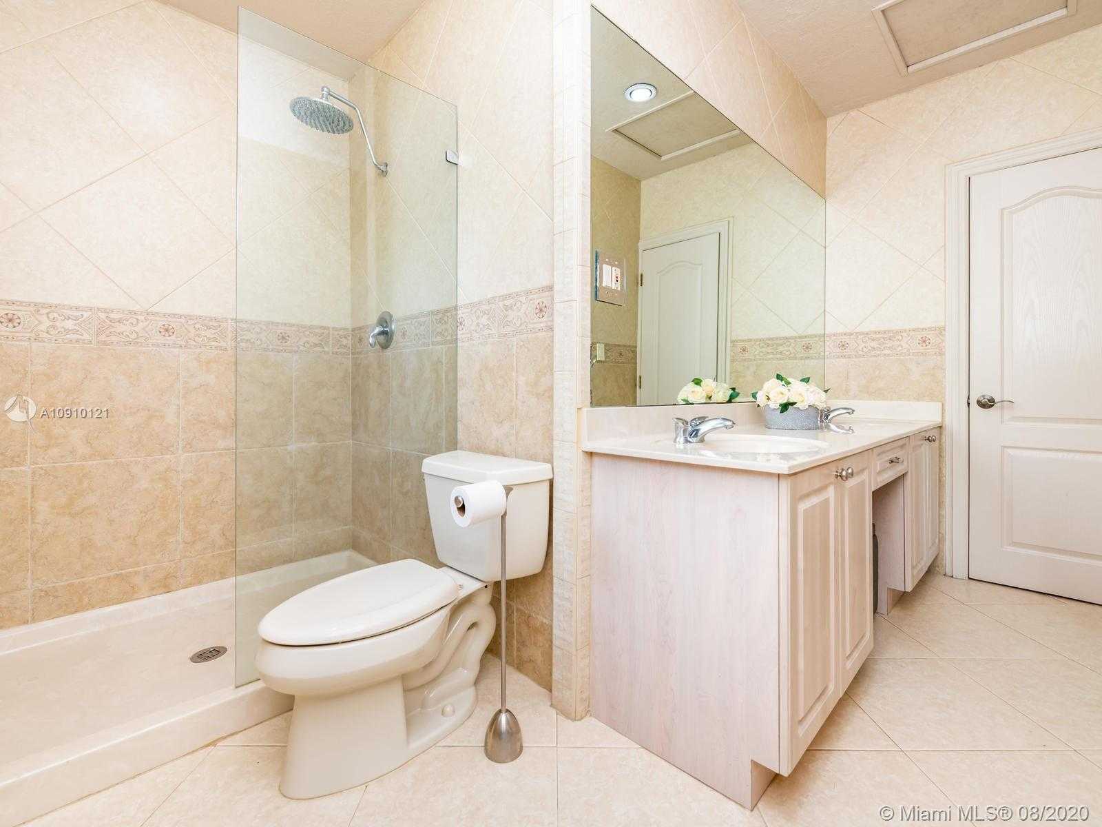 Small Image of 6205 WHITE OAK LN, Tamarac Number 47