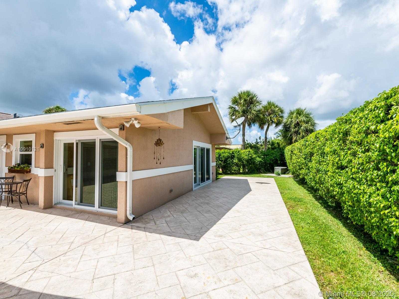 Small Image of 6205 WHITE OAK LN, Tamarac Number 57