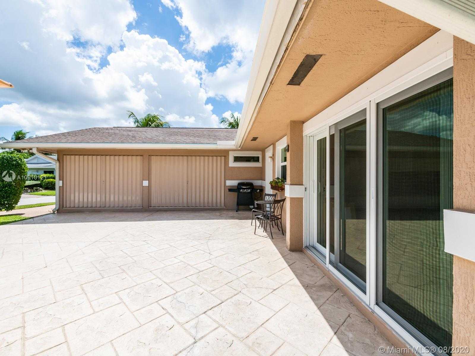 Small Image of 6205 WHITE OAK LN, Tamarac Number 58