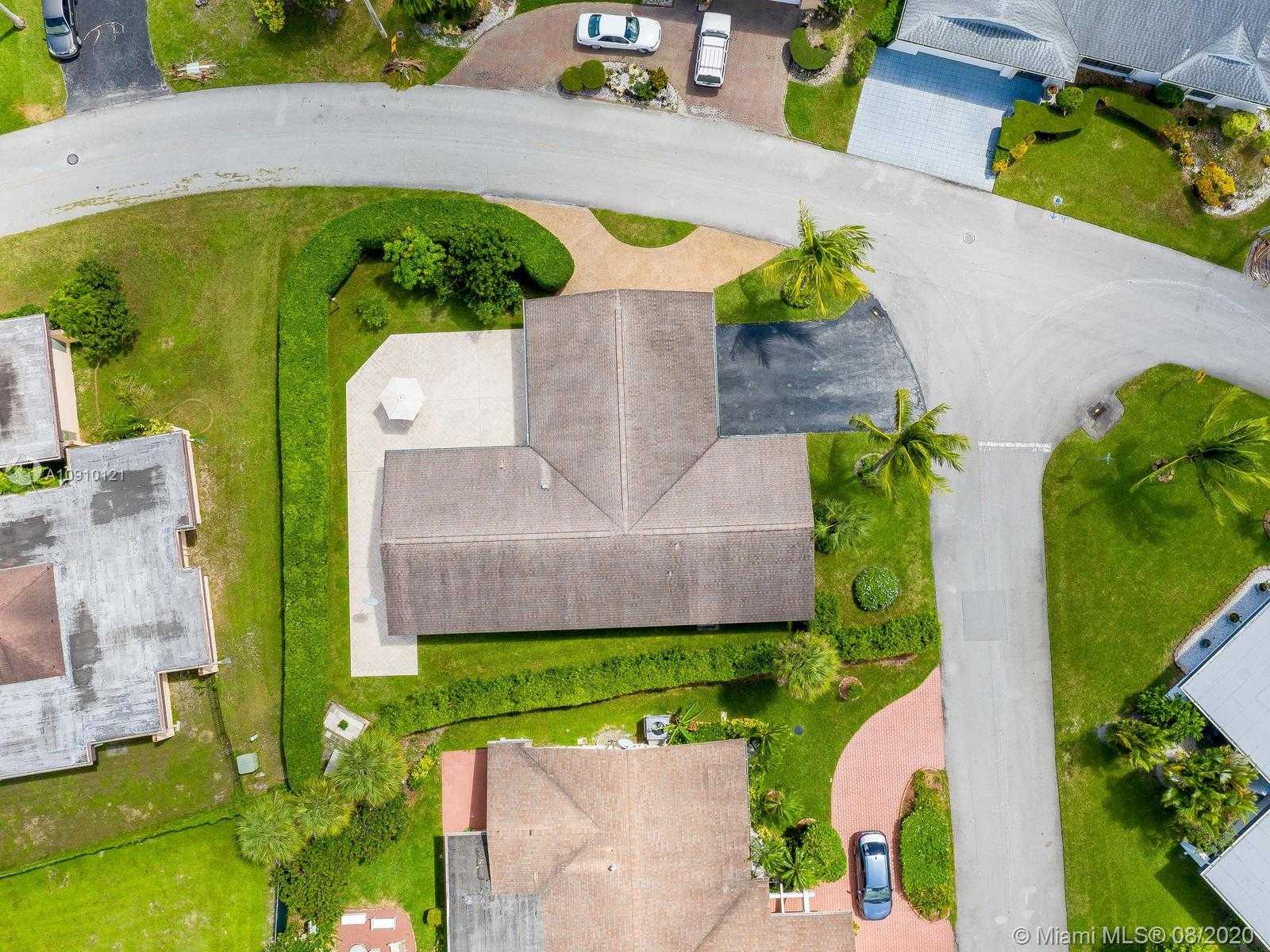 Small Image of 6205 WHITE OAK LN, Tamarac Number 74