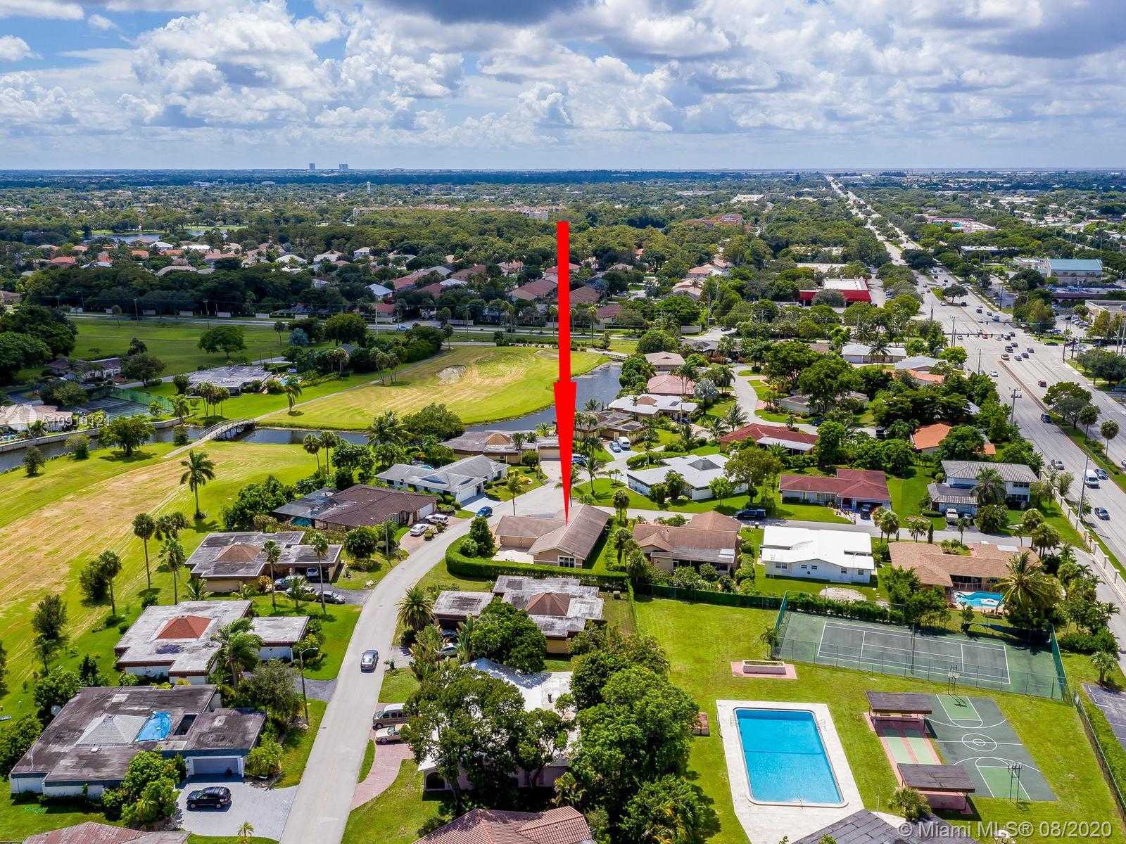 Small Image of 6205 WHITE OAK LN, Tamarac Number 80
