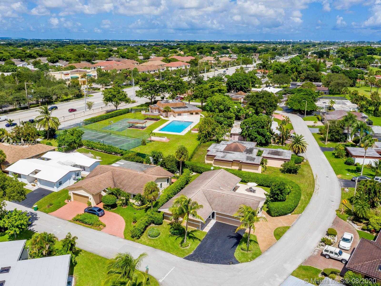 Small Image of 6205 WHITE OAK LN, Tamarac Number 90