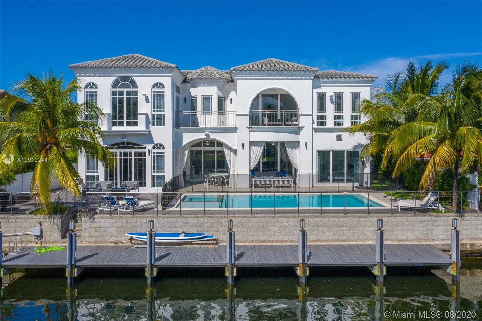 Small Image of 16444 NE 33rd Ave, North Miami Beach, FL 33160, USA Number 53