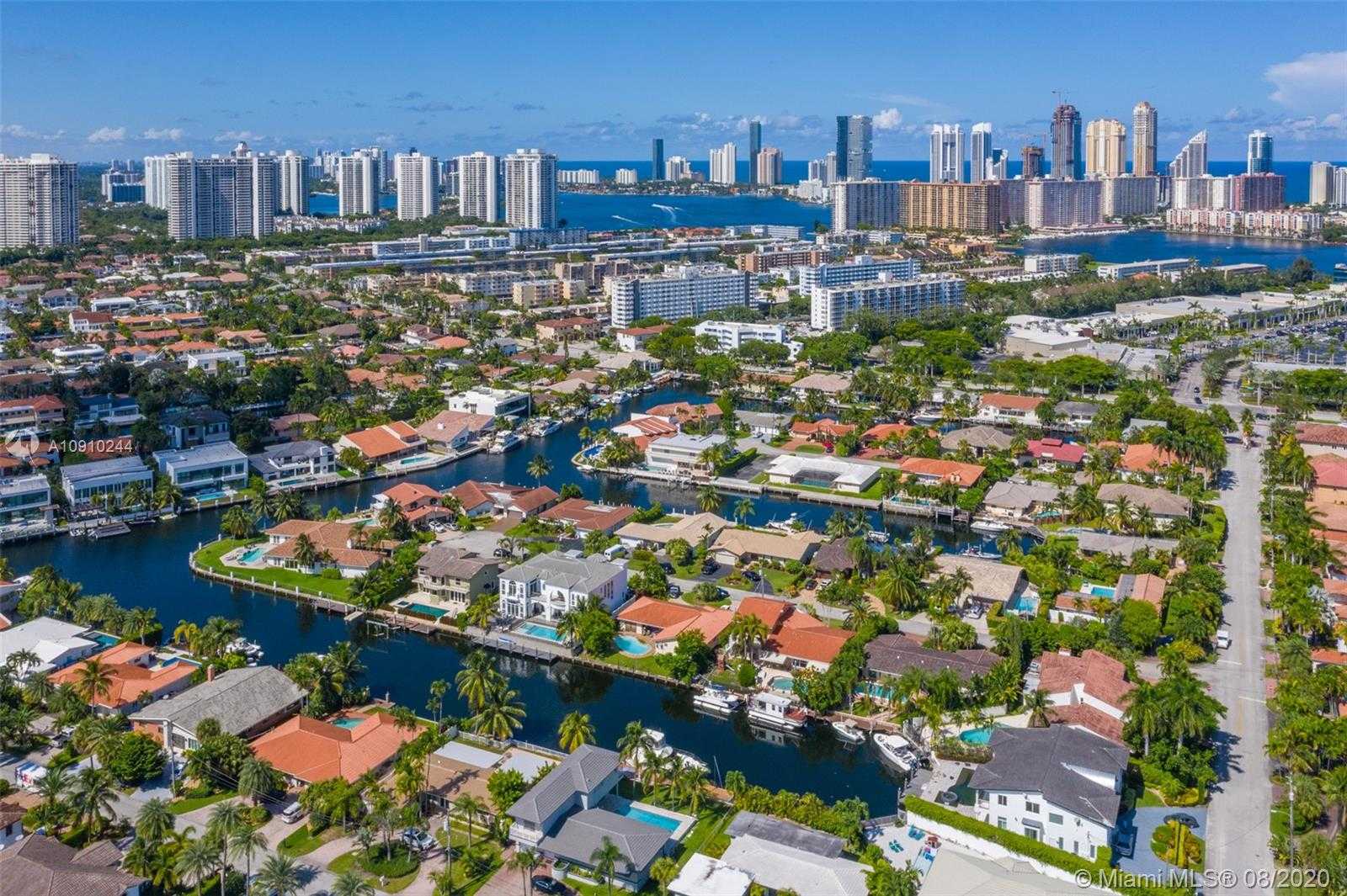 Small Image of 16444 NE 33rd Ave, North Miami Beach, FL 33160, USA Number 62