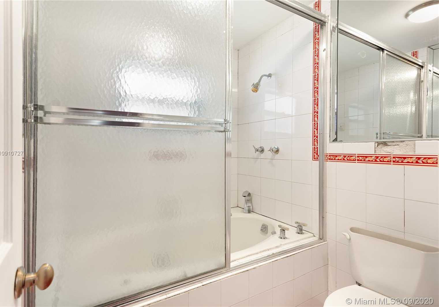 Small Image of 298 NORTH EAST 91ST ST, Miami Shores Number 11
