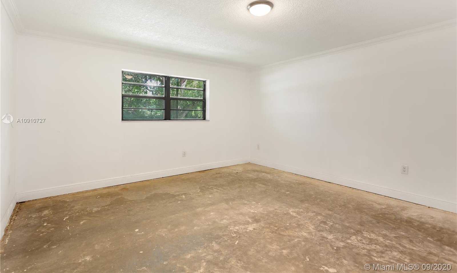 Small Image of 298 NORTH EAST 91ST ST, Miami Shores Number 12