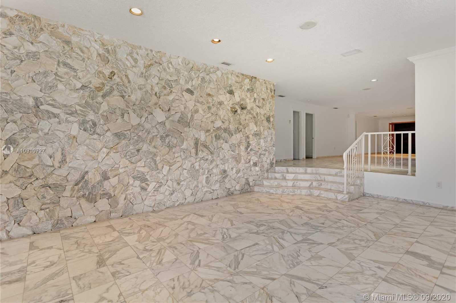 Small Image of 298 NORTH EAST 91ST ST, Miami Shores Number 3